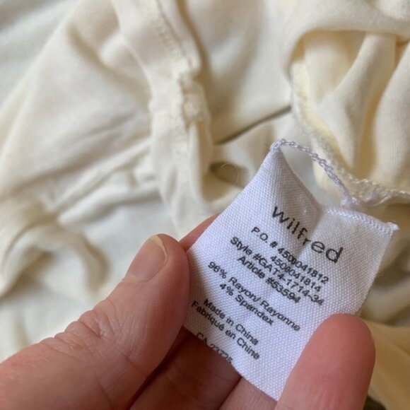 Aritzia Wilfred Top Long Sleeve Crewneck Bodycon Stretch Cream Size XS - Picture 7 of 8